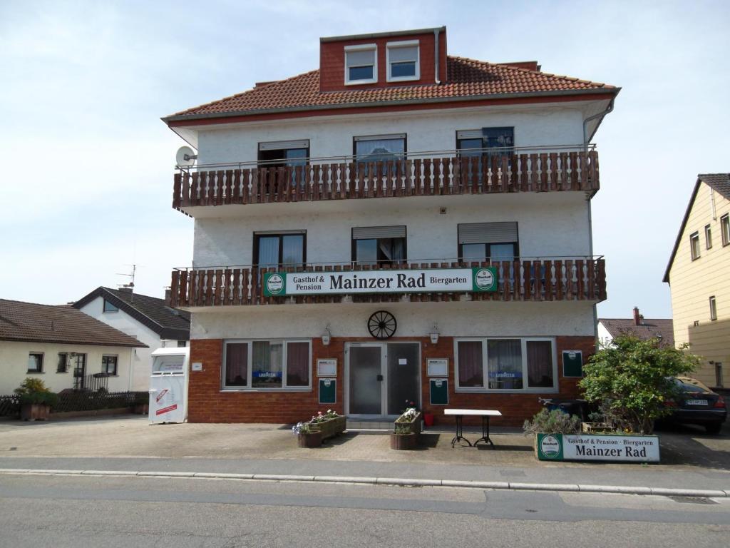 Gasthof Und Pension Mainzer Rad Σβέτζινγκεν Δωμάτιο φωτογραφία
