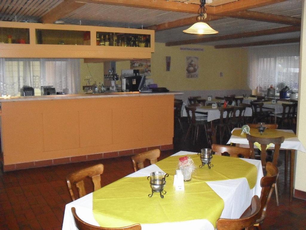 Gasthof Und Pension Mainzer Rad Σβέτζινγκεν Εξωτερικό φωτογραφία