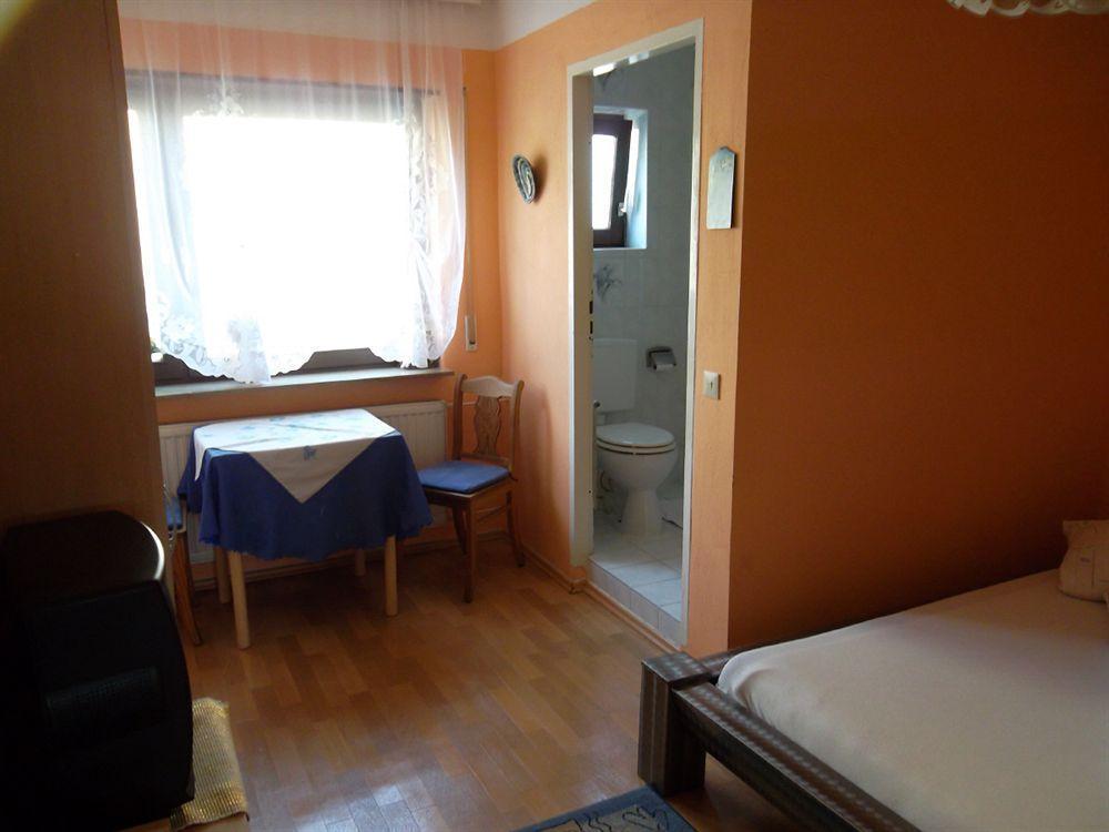 Gasthof Und Pension Mainzer Rad Σβέτζινγκεν Εξωτερικό φωτογραφία