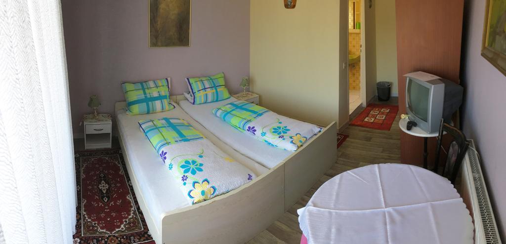 Gasthof Und Pension Mainzer Rad Σβέτζινγκεν Εξωτερικό φωτογραφία